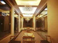Starlight Hotel - 2-Star
