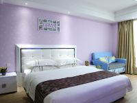 易成酒店公寓(广州火车东站威尼国际店) - 精选大床房