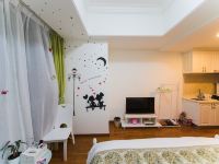 LOVE主题公寓(广州万达汉溪长隆地铁站) - 精致大床房