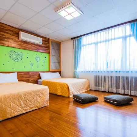 FONG CAI Hostel