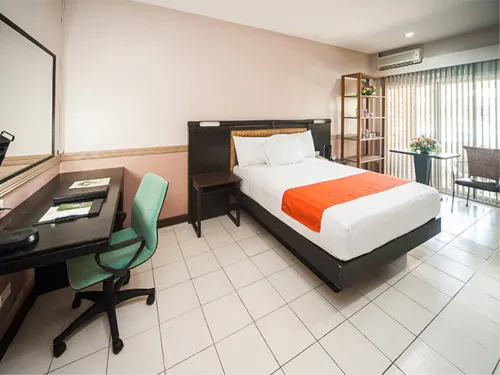 Batangas Country Club Hotels in Bauan