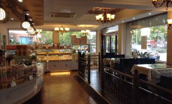 British Time Holiday Hostel