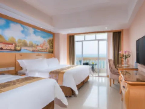 Vienna Hotel (Yangxi Moon Bay) Hotels in Yangxi