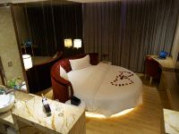 速8酒店(广州钟村店) - 高级圆床房