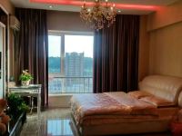凤城叶子公寓 - 高级大床房