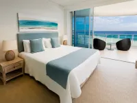 Nirvana by the Sea Hotels in Coolangatta