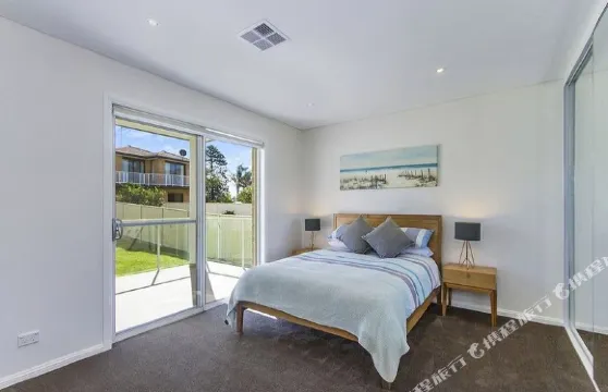 意塔隆海灘寶石酒店