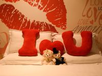 乌鲁木齐久居可商旅酒店 - 烈焰红唇主题房(无窗)