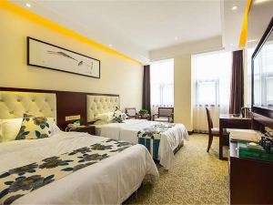 Garden Spring Holiday Hotel (Zhengzhou Huayuan Road International Trade 360)