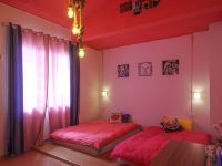 桂林橄榄豆豆青年公寓 - 红色阳光床位房