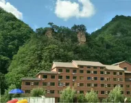 Fengshu Hot Spring Hotel