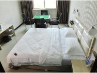 辉县日月星酒店 - 大床房