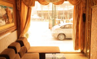 Suining Nancheng Yipin Business Hotel