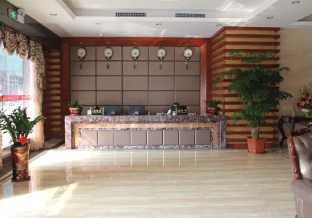 Laiyin Business Hotel Отели в г. Дунюань
