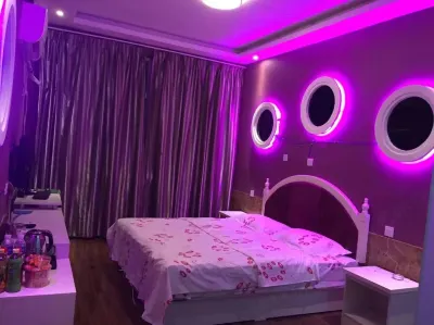 24-hour Hotel Hotels near Qixian Railway Station