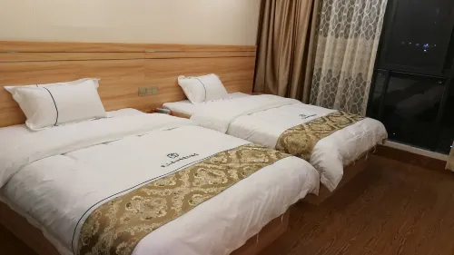 鳳山四季商務飯店