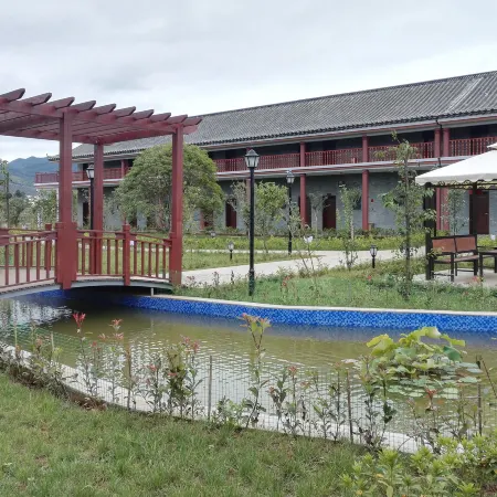 Hai Lake Hotel