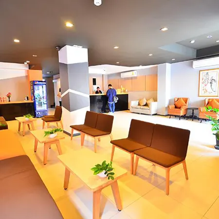 H2 Hotel Отели рядом с достопримечательностью «Ват Кэуджамфа»