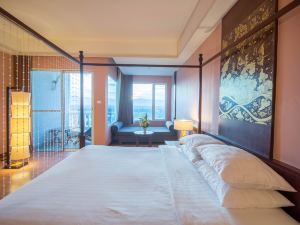 Grand Pacific Sovereign Resort & Spa