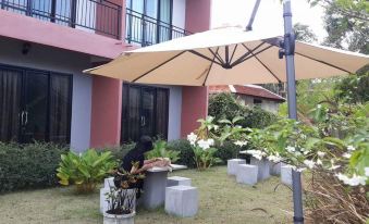 Montra-Nakhon Guest House