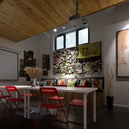 buling hostel (Luoyang Longmen station store)
