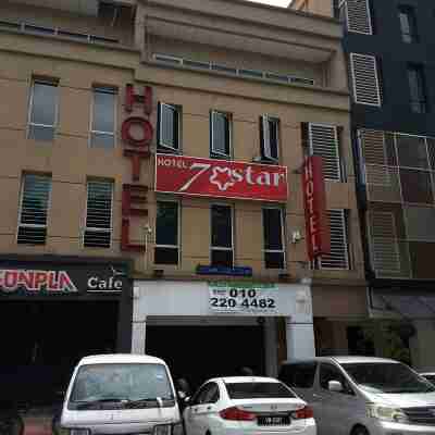 7 Star Hotel Hotel Exterior