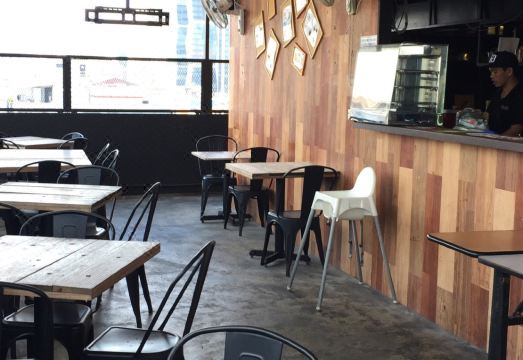 메트로 호텔 로비