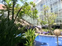 Mega Boutique Hotel & Spa Bali - piscina