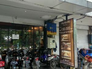 My Studio Hotel Surabaya - Hostel