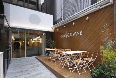 White Hostel Shinsaibashi Hoteles en 