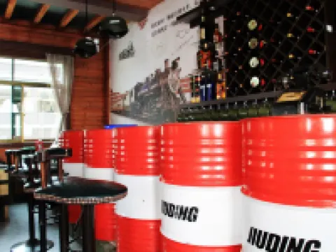 Dian Yue station Hotels in Mengzi