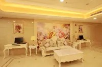 โรงแรมวิเอนนา 3 เบสต์ (ถนนจงซาน ศูนย์กลางเมือง ไป่เซ่อ)