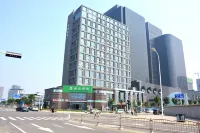 Zhengzhou Zihu Guanlan Fashion Hotel Hotels near Henan Polytechnic