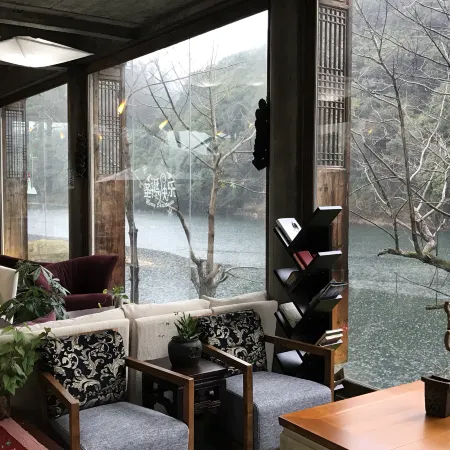 Huamantang Liuli Xiangyuan Hotel