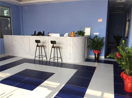 Ledong Guanhai Theme Inn Отели рядом с достопримечательностью «Yinggehai Salt Flats»