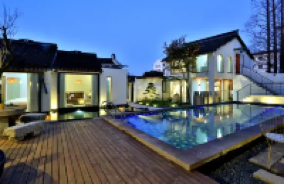 Floral Hotel·Zerunju Light Luxury Hotel