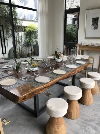 Floral Hotel · Chengdu Hou Zhai You Zhu Hotel Отели рядом с достопримечательностью «Bajin College of Chinese Language and Literature»