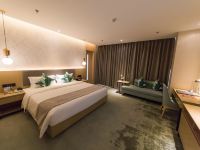 佛莱雅花园酒店(新加坡)(乐山嘉州新城店) - 商务影音大床房