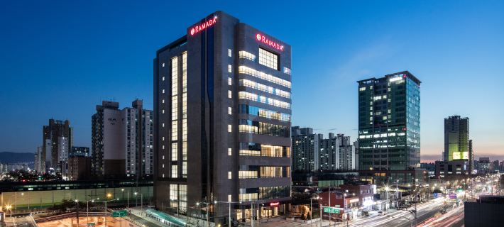 Ramada by Wyndham Seoul Sindorim Ξενοδοχεία στην πόλη Σεούλ