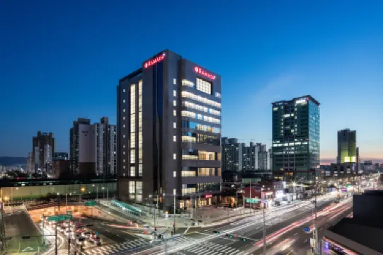 Ramada by Wyndham Seoul Sindorim Hotels near Abraham Park Kenneth Vine Collection Museum