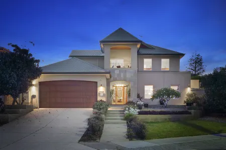 Sorrento Beach Bed & Breakfast Отели рядом с достопримечательностью «Сорренто Бич»