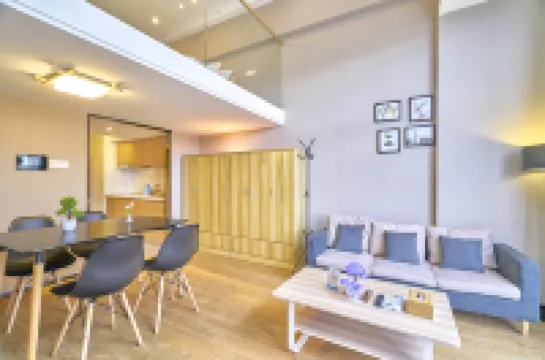 เพลสแซนต์ เดลี เรนทัล โรงแรมใกล้สวนสาธารณะอลิบาซิ