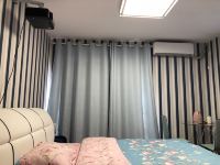 花香酒店式公寓(上海火车站店) - 影视大床房(公共卫浴)