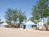 Tonghu Grassland Mongolian Yurt Hotel