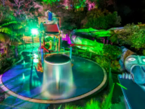 Taupo Debretts Spa Resort Hotels in Taupo