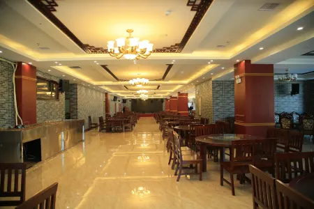 Changbai Mountain Lixiang Holiday Hotel Отели рядом с достопримечательностью «West Slope of Changbai Mountain Scenic Area»