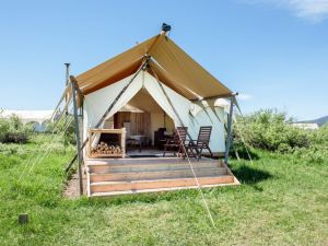 Under Canvas West Yellowstone