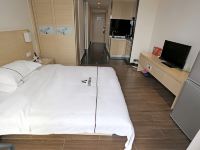 巨大国际公寓(广州会江地铁站店) - 舒适大床房