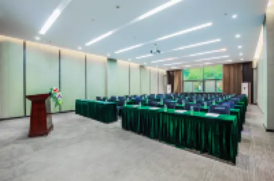 Marvelous Land Hotel