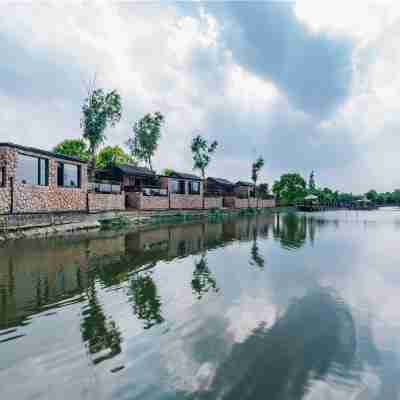 啟東呆住·番茄俱樂部 Hotel Exterior